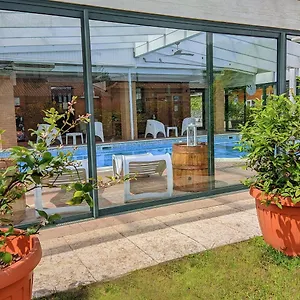 Fontana Oasis Кастельнуово-дель-Гарда